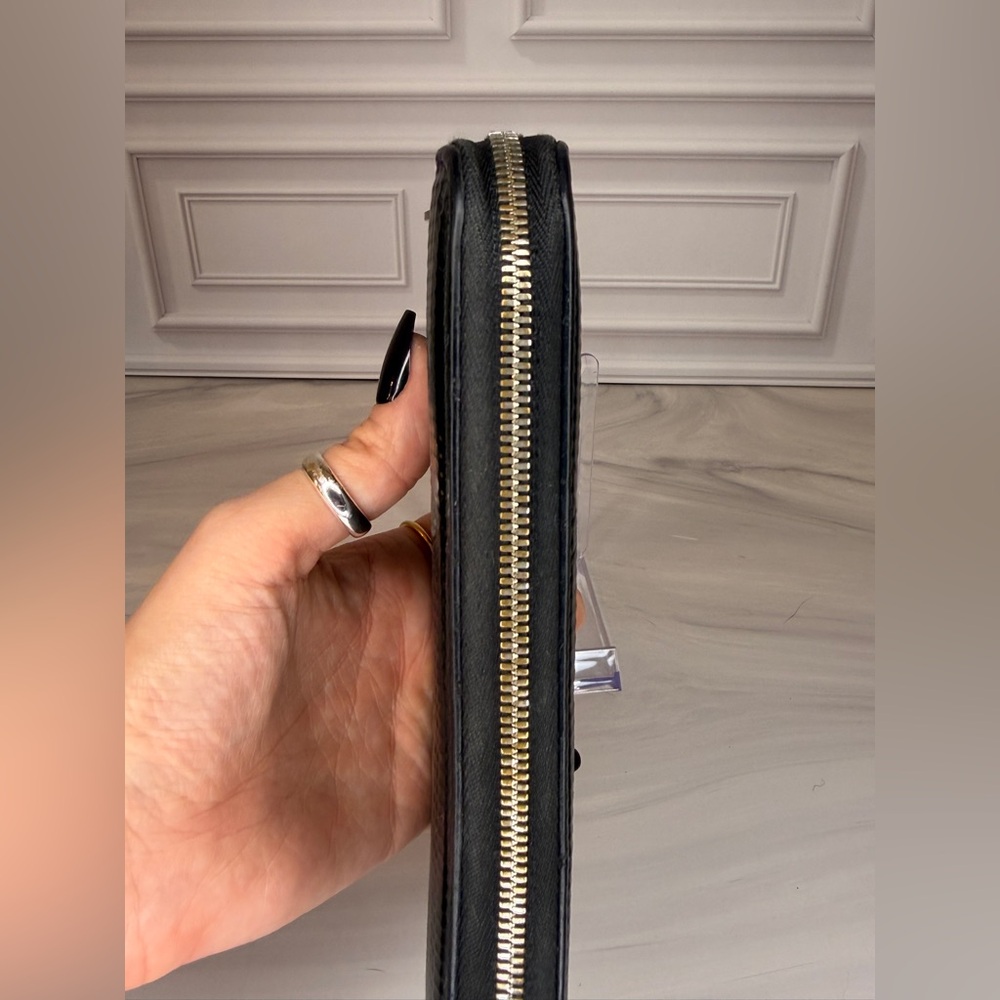 Cartier Black Collectible Patent Leather Zip-Around Wallet | Great Condition - Picture 6 of 9
